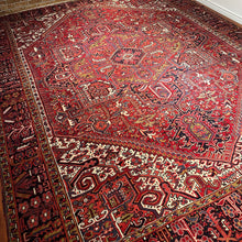 1950 PERSIAN HERIZ RUG 10’ x 13’ 2” (LARG.FEA.34)