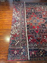 1950 PERSIAN HERIZ RUG 8’ 11” x 10’ 3” (LARG.631)