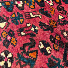 1950 PERSIAN SHIRAZ RUG 3’ 5” x 4’ 10” (MED.238)