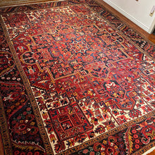 1950 PERSIAN HERIZ RUG 9’ 8” x 12’ 8” (LARG.36)