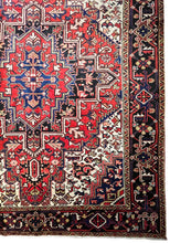 1950 PERSIAN HERIZ RUG 7’ 5” x 9’ 1” (LARG.61)