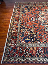 1940 PERSIAN BAKHTIARI RUG 8’ 7” x 11’ 5” (LAR.1313)