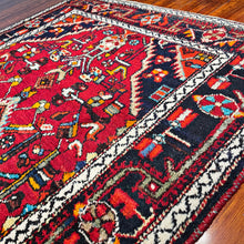 1950 PERSIAN TUISERKAN RUG 3’ 9” x 5’ 3” (MED.100)