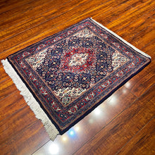 1950 PERSIAN SAROUK RUG 2’ 3” x 2’ 6” (SMA.15)