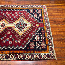 1950 PERSIAN SHIRAZ RUG 3’ 3” x 4’ 10” (MED.276)