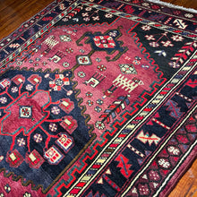 1950 PERSIAN ZANJAN RUG 4’ 7” x 6’ 5” (MED.91)