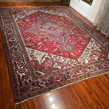 1950 PERSIAN HERIZ RUG 8’ 2” x 10’ 7” (FEA.LAR.743)