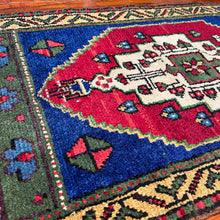 1940 TURKISH SIVAS RUG 1’ 10” x 3’ 8” (SMA.201)