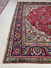 1970 PERSIAN TABRIZ RUG 8’ 5” x 11’ 3” (LAR.FEA.638)