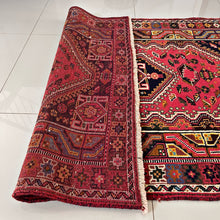 1950 SHIRAZ RUG 3’ 8” x 5’ (MED.282)