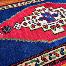 1940 TURKISH SIVAS RUG 1’ 9” x 3’ 3” (SMA.204)