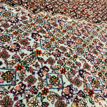 1970 PERSIAN TABRIZ RUG 8’ 8” x 10’ 7” (LAR.FEA.1144)