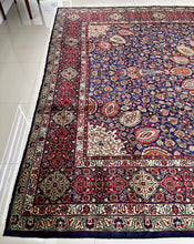 1970 PERSIAN TABRIZ RUG 9’ 9” x 12’ 11” (LAR.FEA.464)