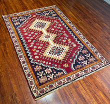 1950 PERSIAN SHIRAZ RUG 3’ 3” x 4’ 10” (MED.276)