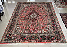 1970 TABRIZ RUG 6’ 7” x 9’ 8” (LARGE.FEA.602)