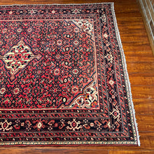 1940 PERSIAN HOSEYNABAD RUG 5’ 4” x 6’ 7” (MED.62)