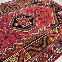 1950 SHIRAZ RUG 3’ 8” x 5’ (MED.282)