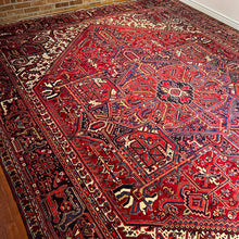 1950 PERSIAN HERIZ RUG 10’ 6” x 13’ 2” (LARG.FEA.192)