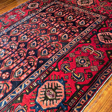 1940 PERSIAN BORUJERD RUG 4’ 9” x 6’ 9” (MED.81)