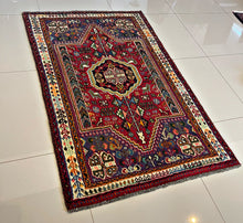 1950 SHIRAZ RUG 3’ 3” x 5’ (MED.195)