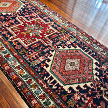 1930 PERSIAN KARAJA RUG 2’ 10” x 13’ 1” (RUN.FEA.251)