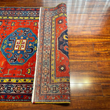 1930 CAUCASIAN SHIRVAN RUG 4’ 4” x 6’ 7” (MED.FEA.275)