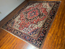 1950 PERSIAN HERIZ RUG 7’ 5” x 9’ 1” (LARG.61)