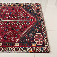 1950 SHIRAZ RUG 3’ 4” x 5’ 3” (MED.283)