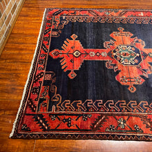 1950 PERSIAN SHAHSAVAN RUG 5’ 1” x 8’ 11” (MED.90)