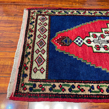 1940 TURKISH SIVAS RUG 1’ 9” x 3’ 3” (SMA.204)