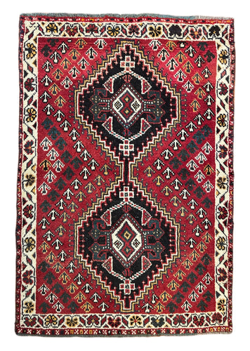 1950 PERSIAN SHIRAZ RUG 3’ 3” x 4’ 8” (MED.274)