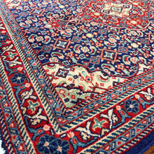 1970 SAROUK RUG 2’ 4” x 2’ 8” (SMA.5210)