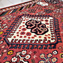 1950 SHIRAZ RUG 3’ 1” x 4’ 7” (MED.88)