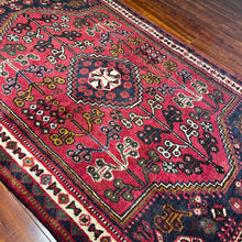 1950 PERSIAN SHIRAZ RUG 3’ 4” x 4’ 9” (MED.269)