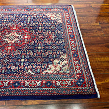 1970 SAROUK RUG 2’ 4” x 2’ 8” (SMA.5210)