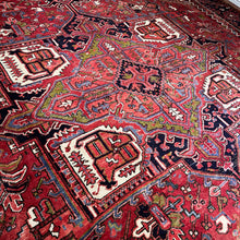 1950 PERSIAN HERIZ RUG 9’ 10” x 12’ 10” (LARG.47)