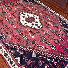 1950 PERSIAN SHIRAZ RUG 3’ 1” x 4’ 5” (MED.270)