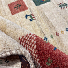 1980 PERSIAN GABBEH RUG 4’ 11” x 6’ 4” (MED.1900)