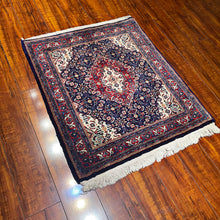 1950 PERSIAN SAROUK RUG 2’ 3” x 2’ 6” (SMA.15)