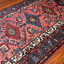 1930 PERSIAN ZANJAN RUG 4’ 4” x 6’ 7” (MED.FEA.53)