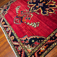 1940 PERSIAN LILIAN RUG 5’ 3” x 6’ 3” (MED.FEA.51)