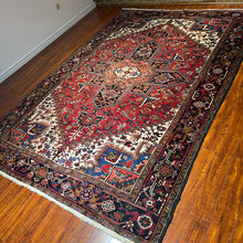 1950 PERSIAN HERIZ RUG 6’ 11” x 10’ 2” (LARG.FEA.60)