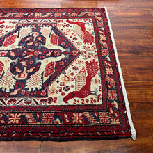 1950 PERSIAN QASEMABAD RUG 2’ 5” x 2’ 6” (SMA.5209)