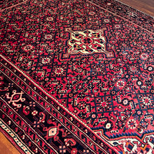 1940 PERSIAN HOSEYNABAD RUG 5’ 4” x 6’ 7” (MED.62)