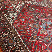 1950 PERSIAN HERIZ RUG 8’ 2” x 10’ 7” (FEA.LAR.743)