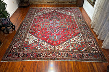 1950 PERSIAN HERIZ RUG 8’ 2” x 10’ 7” (FEA.LAR.743)