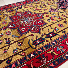 1960 PERSIAN HERIZ RUG 4’ 4” x 14’ (RUN.FEA.1492)