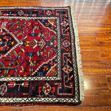 1950 PERSIAN TUISERKAN RUG 3’ 9” x 5’ 3” (MED.100)