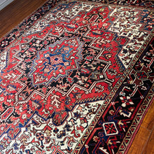 1950 PERSIAN HERIZ RUG 7’ 1” x 9’ (LARG.62)