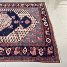 1970 AZERI CAUCASIAN RUG 6’ 5” x 9’ 4” (LAR.FEA.1372)